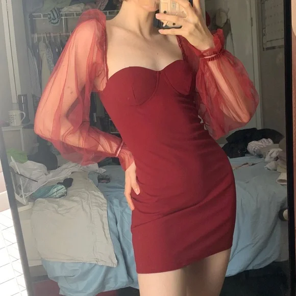 Deep Red Dress - Picture 1 of 2